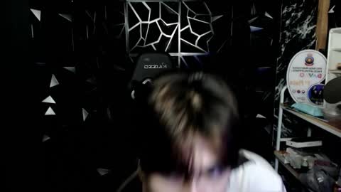 Snapshot of princecalix chatting on February 16, 4:25 pm princecalix online show from February 16, 4:25 pm