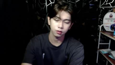 Snapshot of princecalix chatting on February 19, 4:14 pm princecalix online show from February 19, 4:14 pm