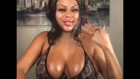 Snapshot of princess1tick chatting on April 8, 6:19 pm princess1tick online show from April 8, 6:19 pm