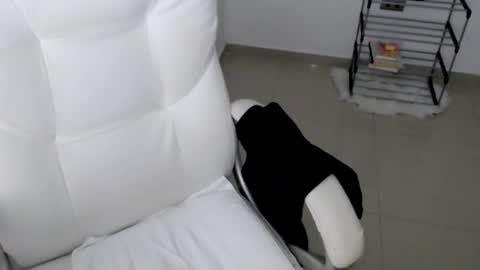 valery dollx online show from February 26, 9:58 pm