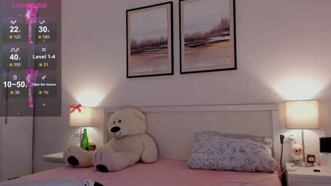 Princess Diana online show from November 12, 7:03 pm