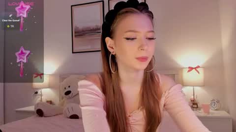 Princess Diana online show from March 11, 7:42 pm