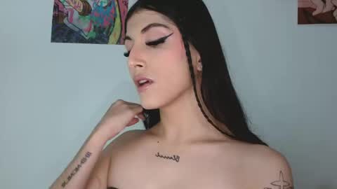 Sophie online show from March 13, 1:01 am