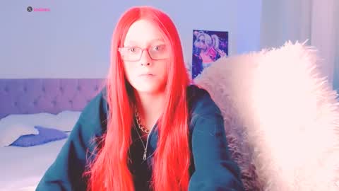 Snapshot of princess_peaach chatting on September 22, 7:43 am ArianaJoliiee online show from September 22, 7:43 am