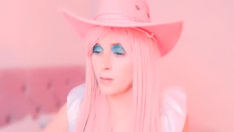 Snapshot of princess_peaach chatting on October 23, 2:00 am ArianaJoliiee online show from October 23, 2:00 am