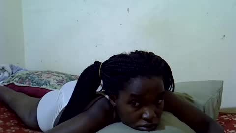 Snapshot of princess_scovia chatting on June 13, 10:57 am princess_scovia online show from June 13, 10:57 am