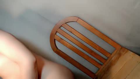 STELLA MAE online show from March 8, 12:20 pm