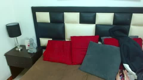 princess_violetx online show from February 28, 12:11 am