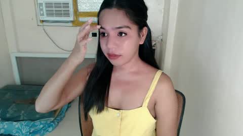 Snapshot of princess_yurie chatting on June 27, 12:04 am Yurie online show from June 27, 12:04 am