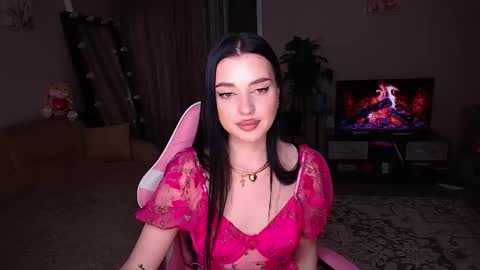 princessamira1 online show from April 2, 2:15 pm