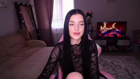 Snapshot of princessamira1 chatting on July 1, 6:15 am princessamira1 online show from July 1, 6:15 am