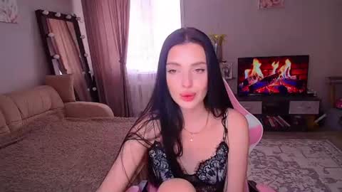 Snapshot of princessamira1 chatting on July 10, 6:39 am princessamira1 online show from July 10, 6:39 am