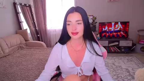 Snapshot of princessamira1 chatting on August 6, 6:15 am princessamira1 online show from August 6, 6:15 am