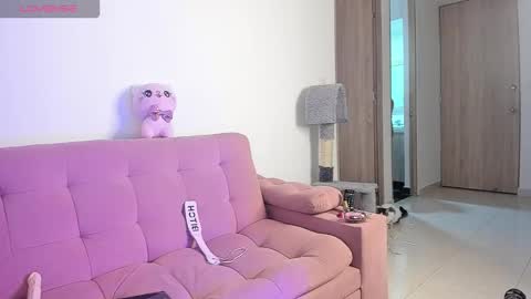 princessammy1 online show from December 1, 10:37 pm