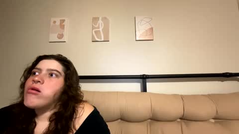 princessviccxo online show from December 5, 5:49 am