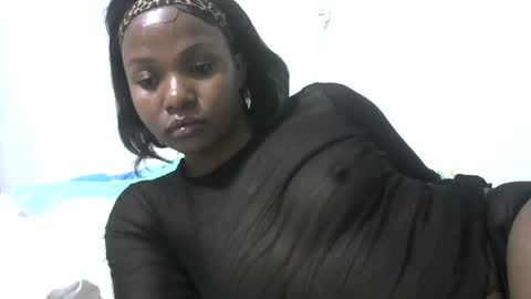 Snapshot of princesslove90 chatting on July 2, 8:37 pm princesslove online show from July 2, 8:37 pm