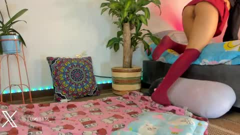 princessluna_14 online show from May 11, 9:56 pm