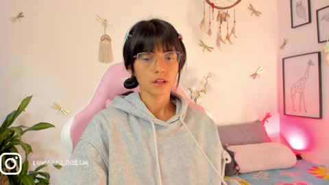 princessluna_14 online show from May 12, 11:35 pm