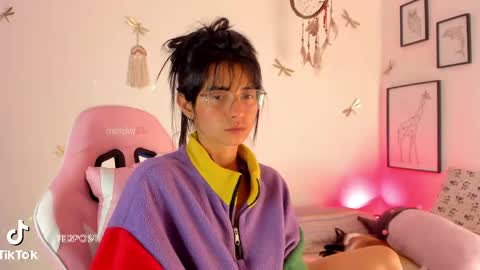 princessluna_14 online show from June 5, 10:15 pm