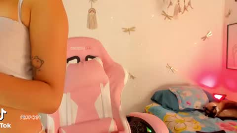 princessluna_14 online show from July 11, 9:38 pm