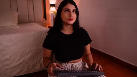 Lu online show from July 2, 7:42 pm