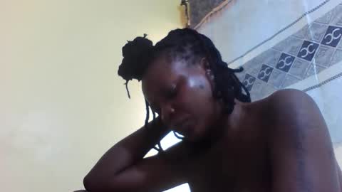 phelly online show from May 3, 6:19 am
