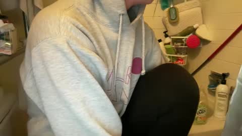 Snapshot of princessoftenis44 chatting on February 24, 12:20 am princessoftenis44 online show from February 24, 12:20 am