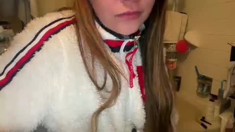 Snapshot of princessoftenis44 chatting on March 7, 12:26 am princessoftenis44 online show from March 7, 12:26 am