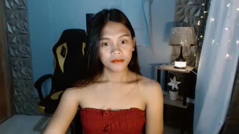 Snapshot of princessrynn chatting on December 2, 9:47 am princessrynn online show from December 2, 9:47 am