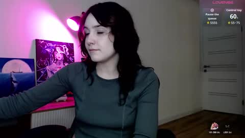 18 y.o online show from November 18, 2:32 pm