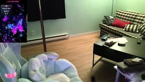 Snapshot of princesstyff chatting on September 29, 11:04 am Tyff et Blast online show from September 29, 11:04 am