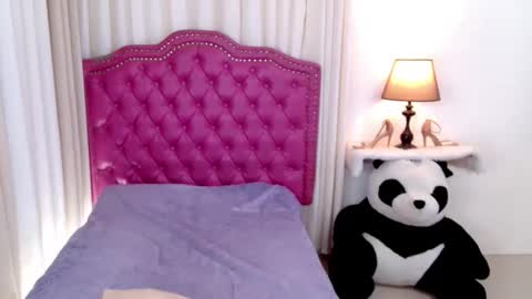 Snapshot of princessyanzy chatting on November 26, 1:50 am princessyanzy1 online show from November 26, 1:50 am