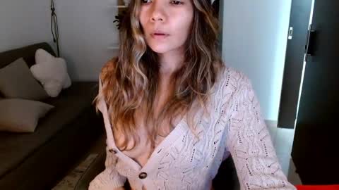 Snapshot of priscila_black chatting on May 13, 8:38 pm Marcela online show from May 13, 8:38 pm