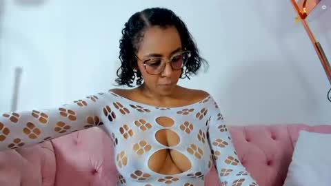 priscilacooper online show from July 22, 1:03 pm