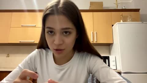 Apolinaria online show from March 15, 2:34 pm