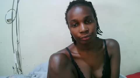 pritty_amber online show from April 2, 4:21 am