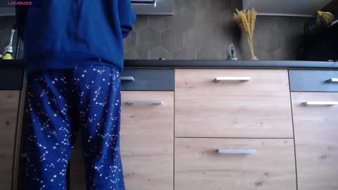 Snapshot of private_space chatting on October 31, 7:31 am Space online show from October 31, 7:31 am