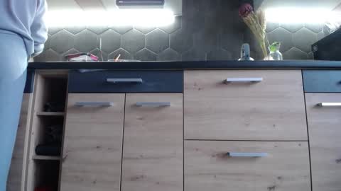 Snapshot of private_space chatting on November 4, 7:29 am Space online show from November 4, 7:29 am