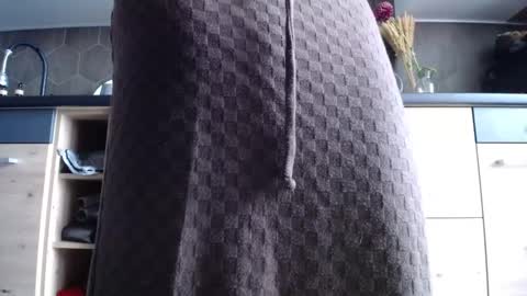 Snapshot of private_space chatting on November 10, 8:57 am Space online show from November 10, 8:57 am