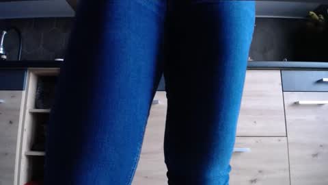 Snapshot of private_space chatting on November 24, 7:19 am Space online show from November 24, 7:19 am