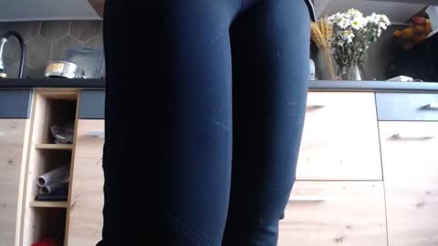 Snapshot of private_space chatting on November 27, 7:21 am Space online show from November 27, 7:21 am