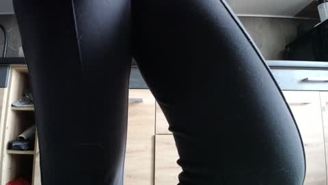 Snapshot of private_space chatting on December 17, 7:14 am Space online show from December 17, 7:14 am