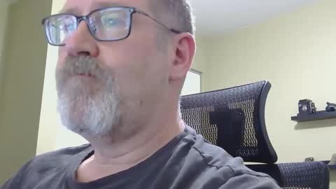 Snapshot of professor21255 chatting on September 22, 10:12 pm professor21255 online show from September 22, 10:12 pm