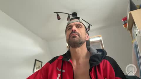 Dutchieeeee8 online show from April 11, 2:43 pm