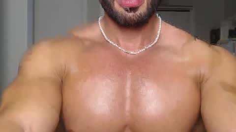 promuscles4u online show from February 1, 10:02 pm