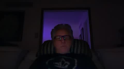 proud_patriot online show from May 2, 4:17 am