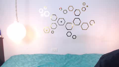 Snapshot of provincute chatting on November 25, 4:01 am Adris Juan online show from November 25, 4:01 am