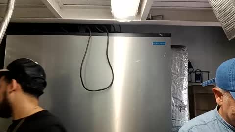 Snapshot of prvive2025 chatting on September 25, 7:50 pm prvive2025 online show from September 25, 7:50 pm