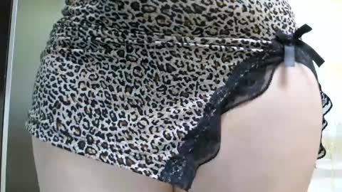 Snapshot of pryncess_sweety chatting on June 28, 11:05 am Pryncess sweety online show from June 28, 11:05 am