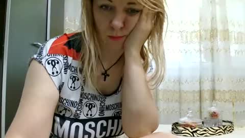 Snapshot of pryncess_sweety chatting on August 2, 12:14 pm Pryncess sweety online show from August 2, 12:14 pm